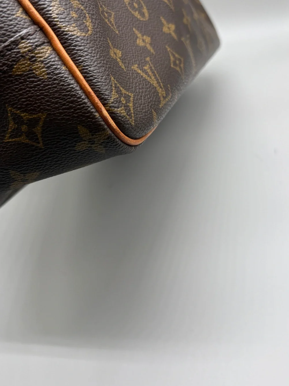 Louis Vuitton Deauville Monogram M47270